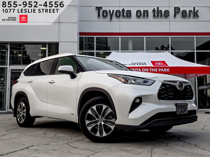 used 2025 Toyota Highlander car, priced at $58,995