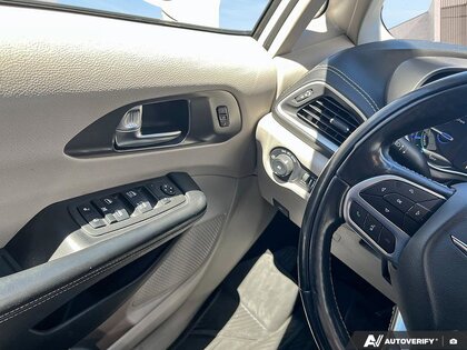 used 2022 Chrysler Pacifica Hybrid car, priced at $37,681