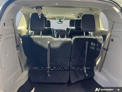 used 2022 Chrysler Pacifica Hybrid car, priced at $37,681