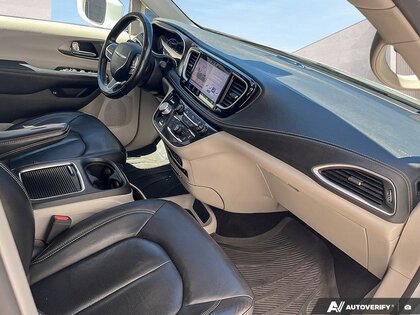 used 2022 Chrysler Pacifica Hybrid car, priced at $37,681