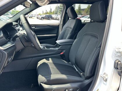 used 2024 Jeep Grand Cherokee car, priced at $54,999