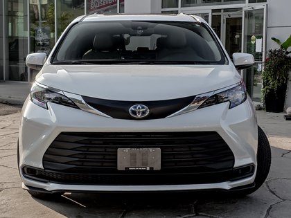 used 2025 Toyota Sienna car, priced at $56,995