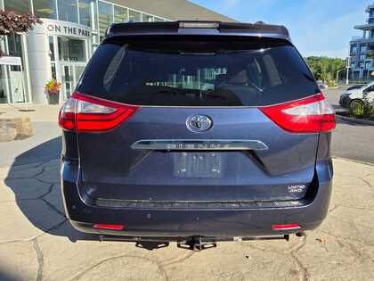 used 2018 Toyota Sienna car, priced at $42,995