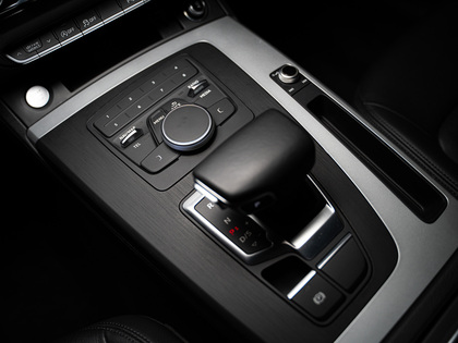 used 2020 Audi Q5 car, priced at $28,900
