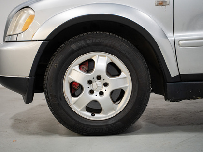 used 2000 Mercedes-Benz ML55 AMG car, priced at $2,900