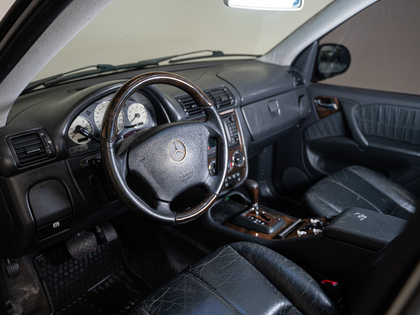 used 2000 Mercedes-Benz ML55 AMG car, priced at $2,900