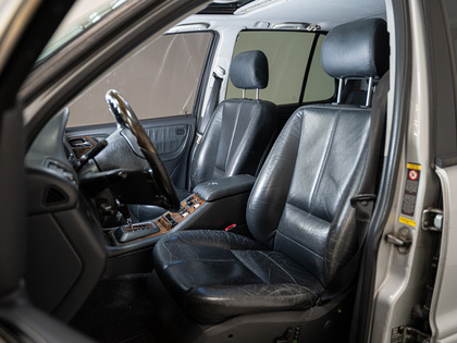used 2000 Mercedes-Benz ML55 AMG car, priced at $2,900