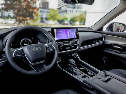 used 2025 Toyota Grand Highlander car, priced at $67,995
