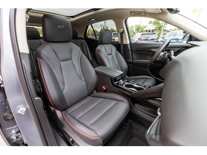 used 2022 Buick Envision car, priced at $34,988