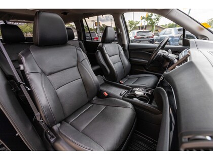 used 2022 Honda Pilot car, priced at $45,988