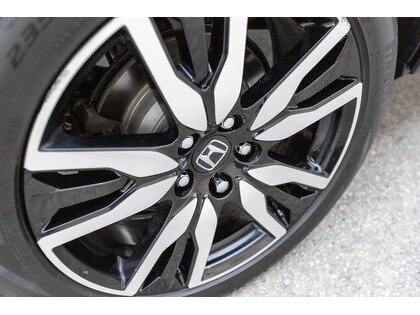 used 2022 Honda Pilot car, priced at $45,988