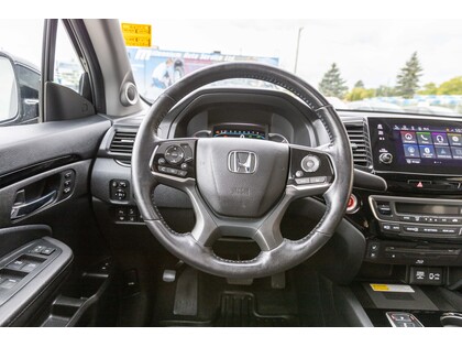used 2022 Honda Pilot car, priced at $45,988