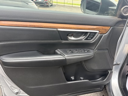 used 2020 Honda CR-V car, priced at $30,950