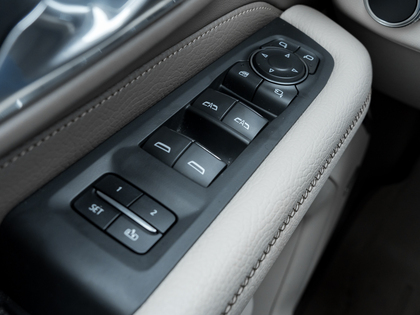 used 2021 GMC Yukon XL car, priced at $73,993