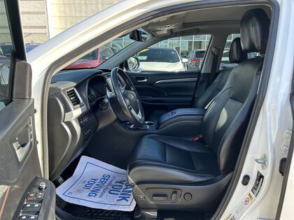 used 2018 Toyota Highlander car, priced at $32,299