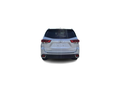 used 2018 Toyota Highlander car, priced at $32,299