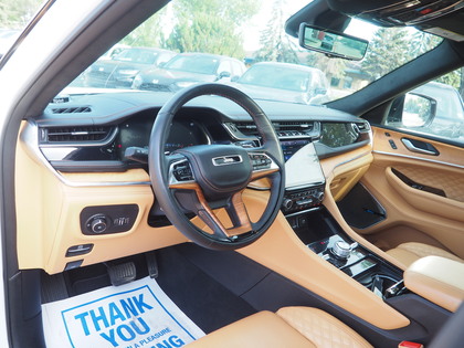 used 2024 Jeep Grand Cherokee L car