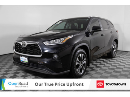 used 2023 Toyota Highlander car, priced at $42,998
