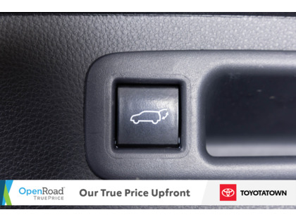 used 2023 Toyota Highlander car, priced at $42,998