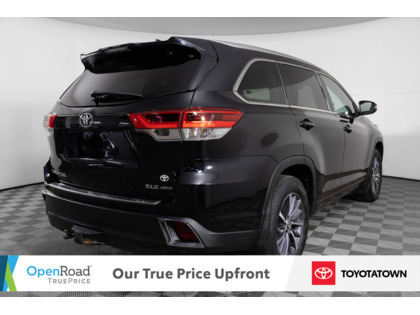 used 2018 Toyota Highlander car, priced at $25,998