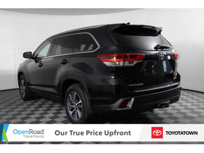used 2018 Toyota Highlander car, priced at $25,998