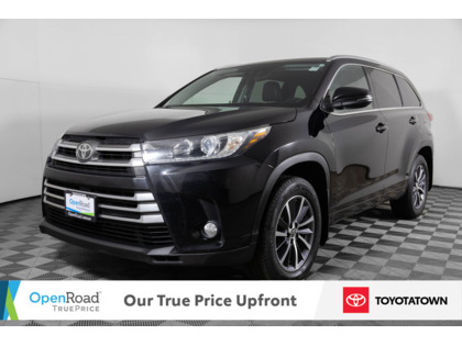 used 2018 Toyota Highlander car, priced at $25,998