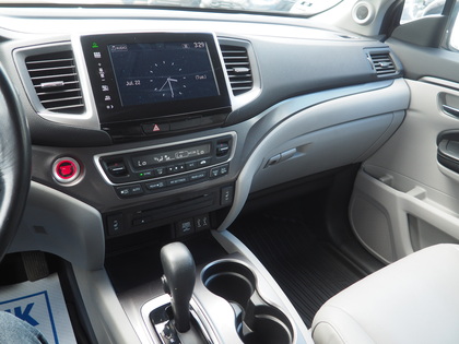 used 2016 Honda Pilot car, priced at $26,900