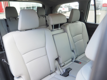 used 2016 Honda Pilot car, priced at $26,900