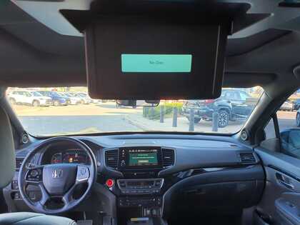 used 2021 Honda Pilot car, priced at $43,995