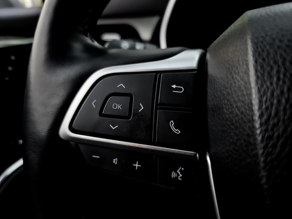 used 2023 Toyota Highlander car, priced at $60,495