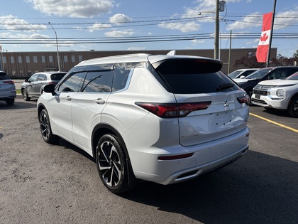 used 2024 Mitsubishi Outlander car, priced at $38,950