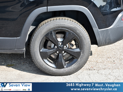 used 2018 Jeep Cherokee car, priced at $15,410