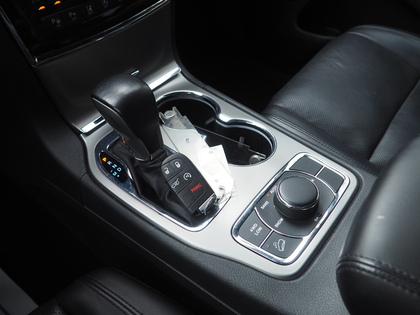 used 2020 Jeep Grand Cherokee car, priced at $33,900