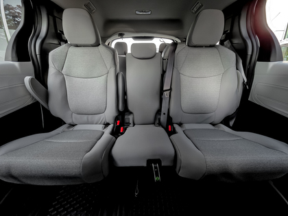 used 2025 Toyota Sienna car, priced at $59,995