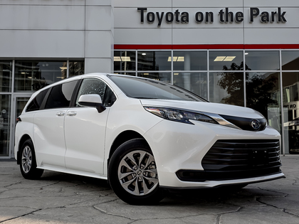 used 2025 Toyota Sienna car, priced at $59,995