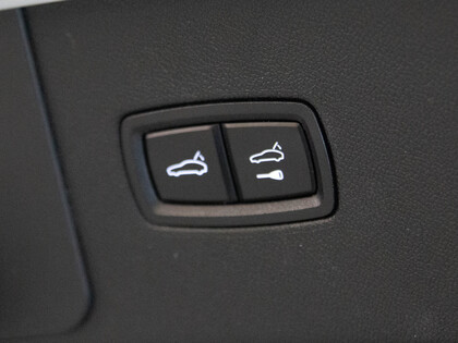 used 2019 Porsche Cayenne car