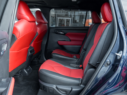 used 2021 Toyota Highlander car, priced at $44,993