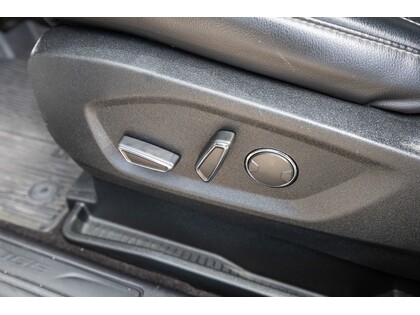used 2019 Ford Edge car, priced at $23,588