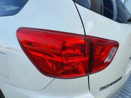 used 2018 Nissan Pathfinder car