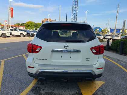 used 2018 Nissan Pathfinder car