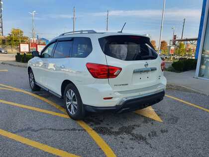 used 2018 Nissan Pathfinder car