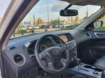 used 2018 Nissan Pathfinder car