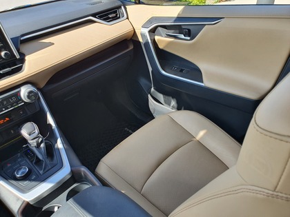 used 2019 Toyota RAV4 car