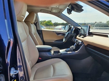 used 2019 Toyota RAV4 car