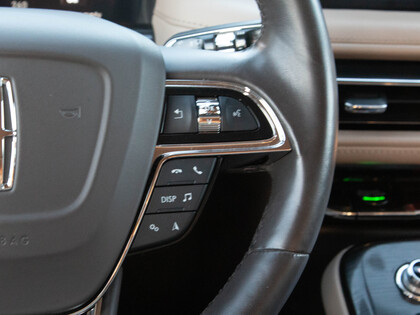 used 2021 Lincoln Nautilus car, priced at $34,900