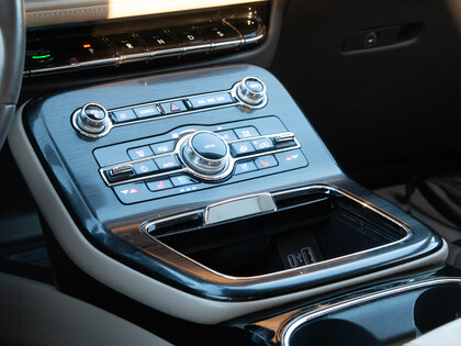 used 2021 Lincoln Nautilus car, priced at $34,900