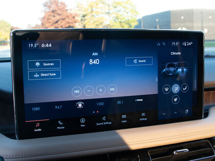used 2021 Lincoln Nautilus car, priced at $34,900