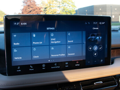 used 2021 Lincoln Nautilus car, priced at $34,900