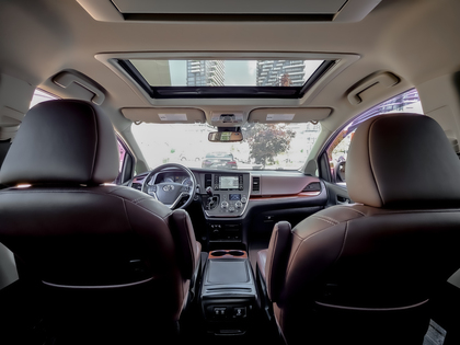 used 2018 Toyota Sienna car, priced at $42,495