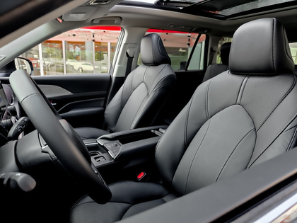 used 2025 Toyota Grand Highlander car, priced at $67,995